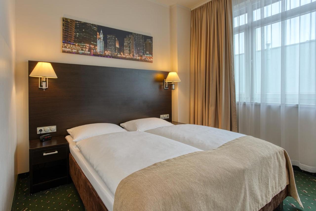 Titanic Comfort Kurfuerstendamm Berlin Exteriör bild
